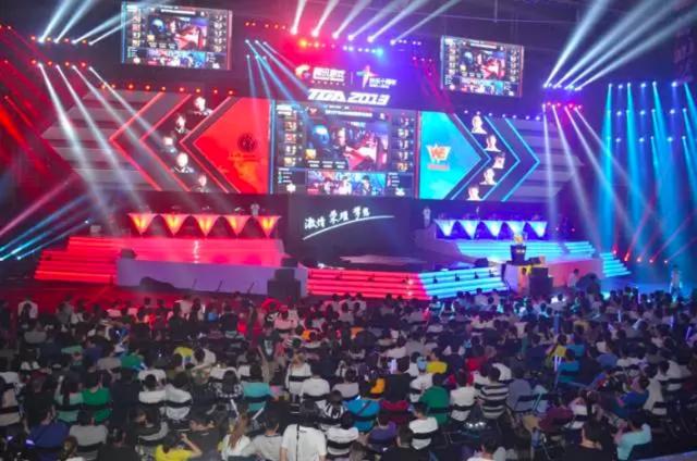 宁王观看了Quesanti的极限拉扯： rookie 被他的终极技能阻挡， TS 再也撑不住了，真是 TS ！